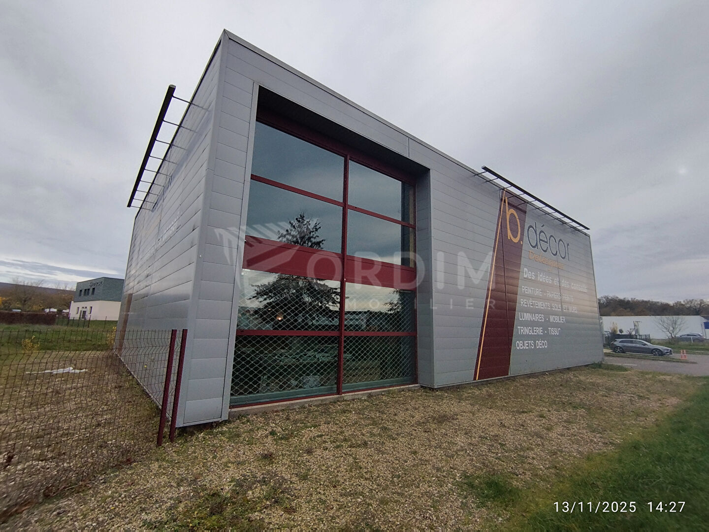COSNE SUR LOIRE - ULTRA VISIBILITE - ZONE COMMERCIALE - LOCAL DE 537M²