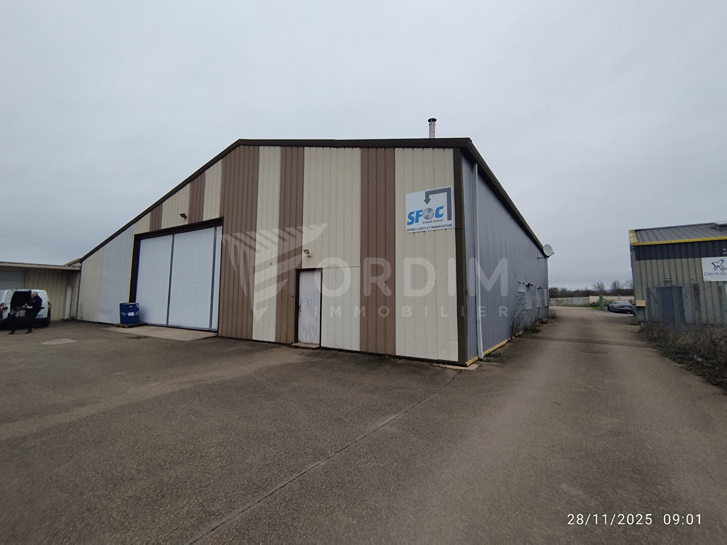 Photo MONETEAU - PROCHE ACCES  AUXERRE A6 NORD - Bâtiment  de 700m² sur  2621m² de terrain image 3/6