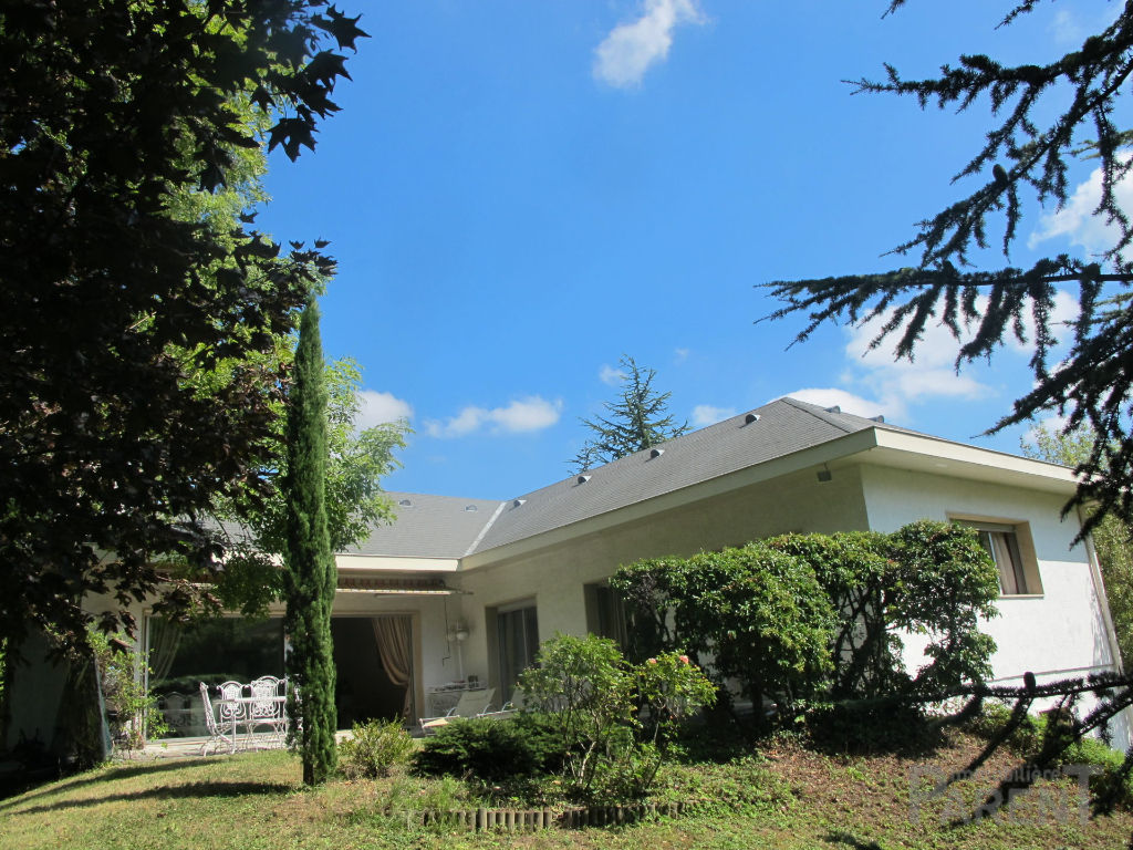 Vente Maison de 6 pièces 165 m² - CHARBONNIERES LES BAINS 69260 | IMMOBILIERE PARENT CHATILLON - AR photo1