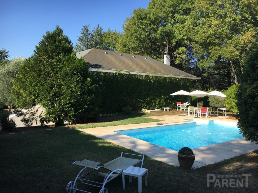 Vente Maison de 6 pièces 165 m² - CHARBONNIERES LES BAINS 69260 | IMMOBILIERE PARENT CHATILLON - AR photo2