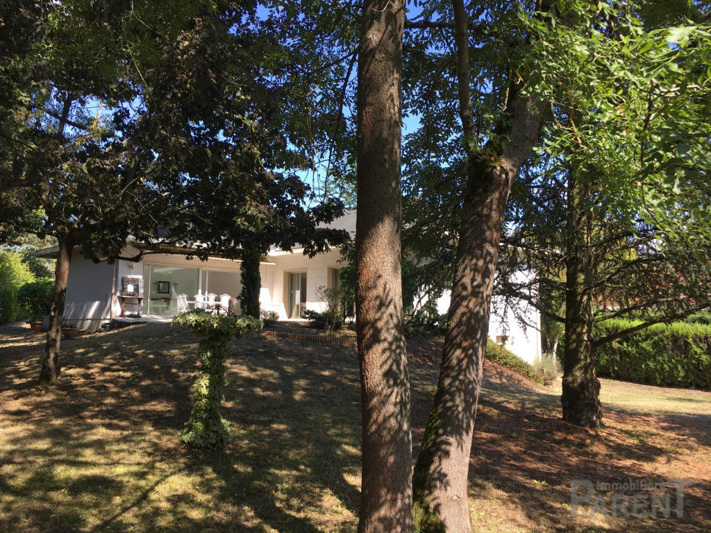 Vente Maison de 6 pièces 165 m² - CHARBONNIERES LES BAINS 69260 | IMMOBILIERE PARENT CHATILLON - AR photo4