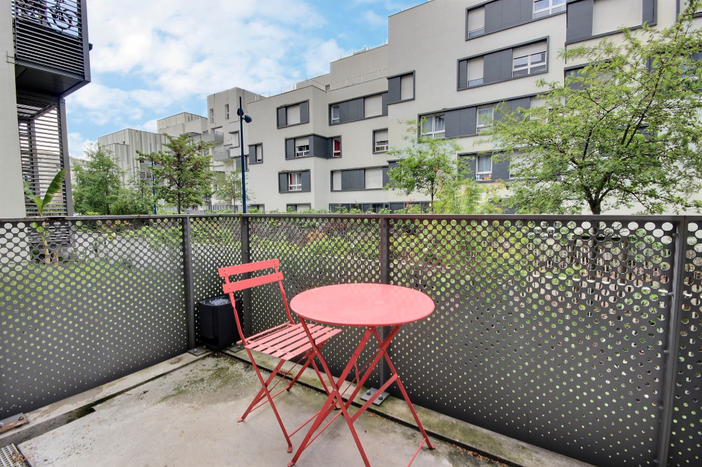 Vente Appartement de 2 pièces 35 m² - PANTIN 93500 | AVL IMMOBILIER HOCHE - AR photo1
