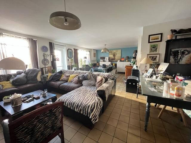 Photo 9 pièces 240m² terrain 2500 m² PIPRIAC image 3/6