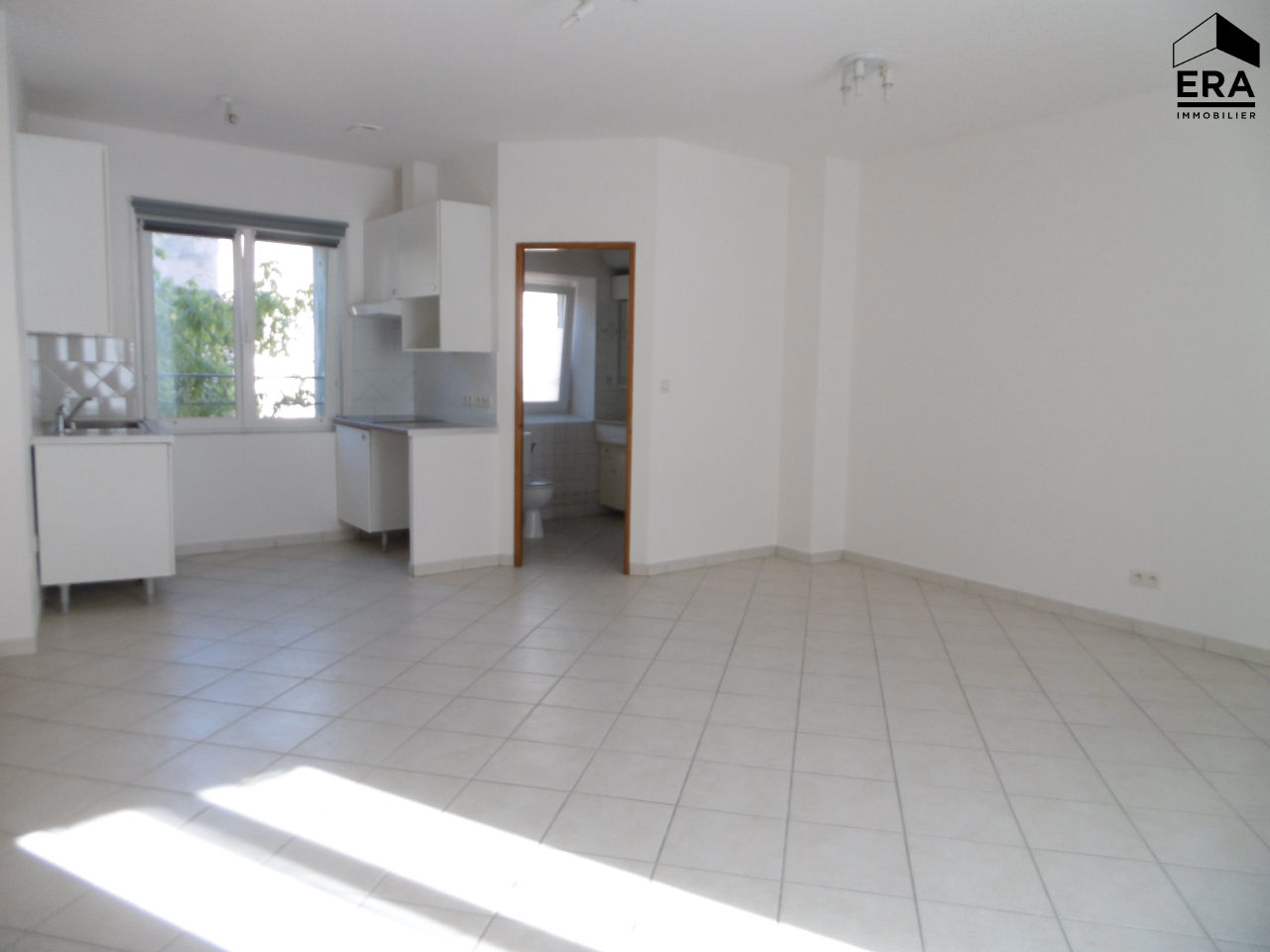 Photo STUDIO DE 31M² BAGNOLS SUR CEZE image 2/5