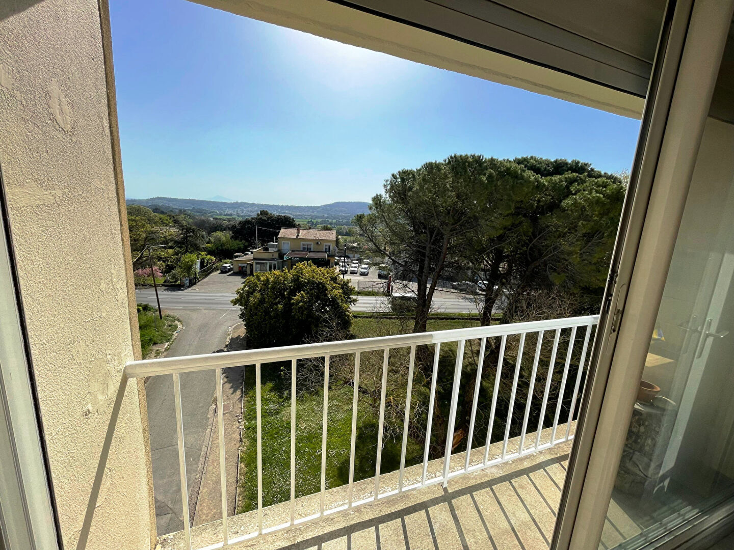 APPARTEMENT T3 de 48m² ST NAZAIRE (GARD)