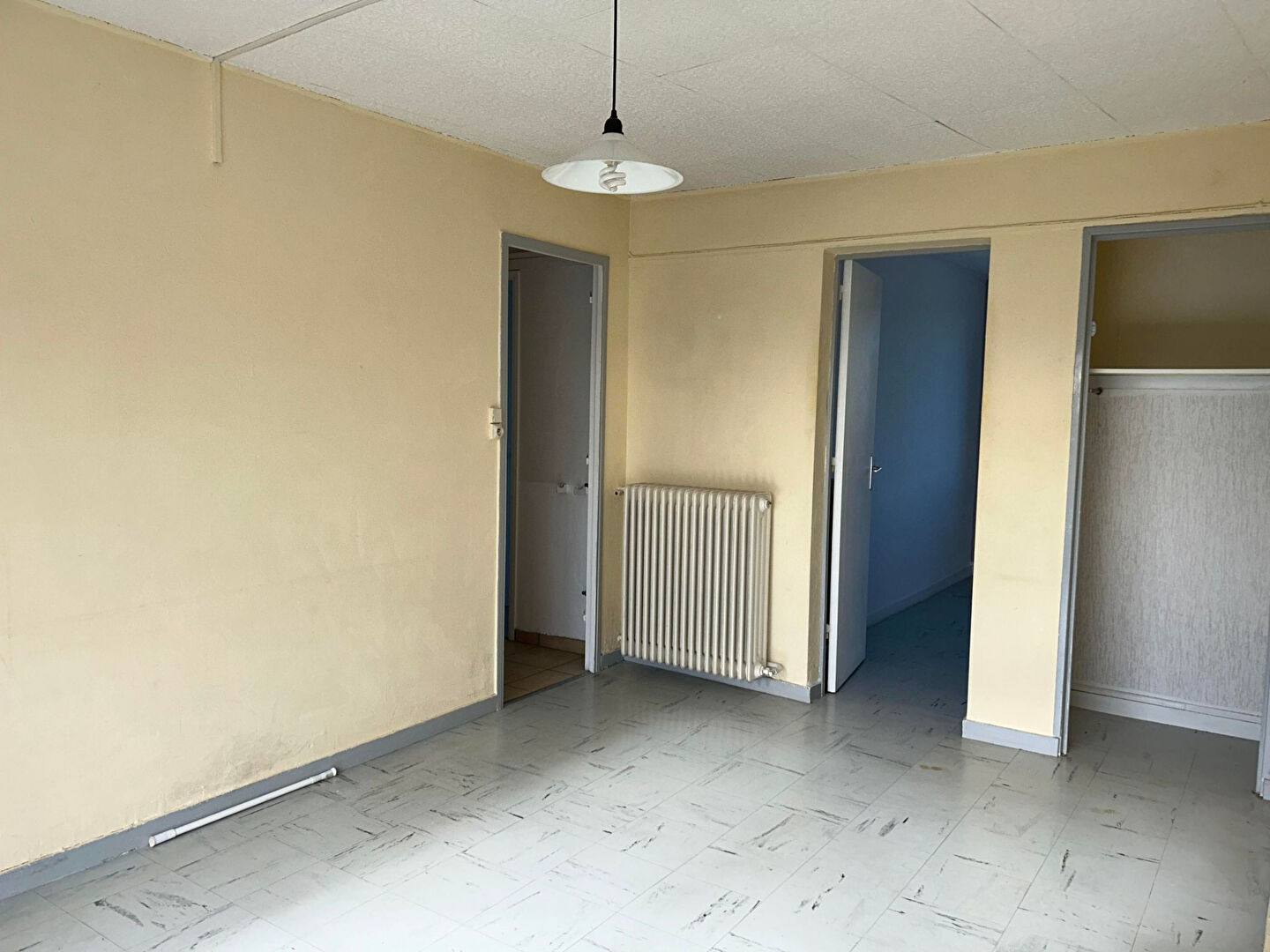 Photo APPARTEMENT T3 de 48m² ST NAZAIRE (GARD) image 3/6