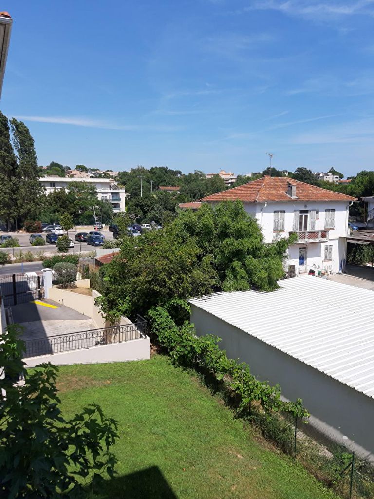 119 Avenue Des Alpes 06800 Cagnes sur mer Appartement Cagnes Sur Mer 2 pièce(s) 44 m2 terrasse parking privé