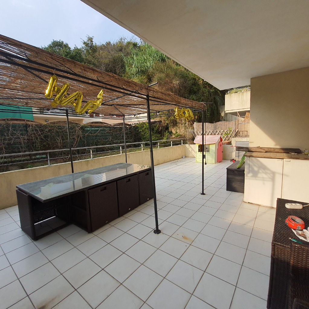 A Vendre 3 pièces (récent) avec garage et terrasse - Val ...