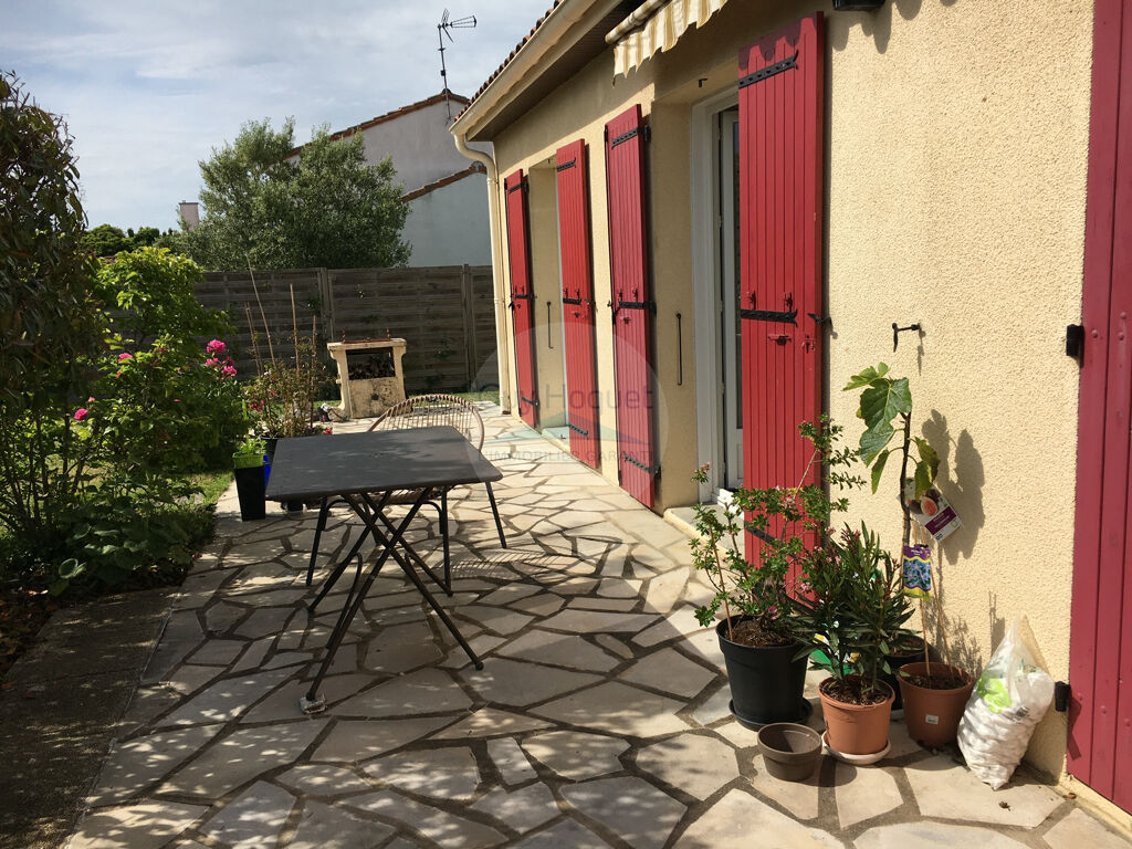 Vente : maison 4 pièces à PERIGNY