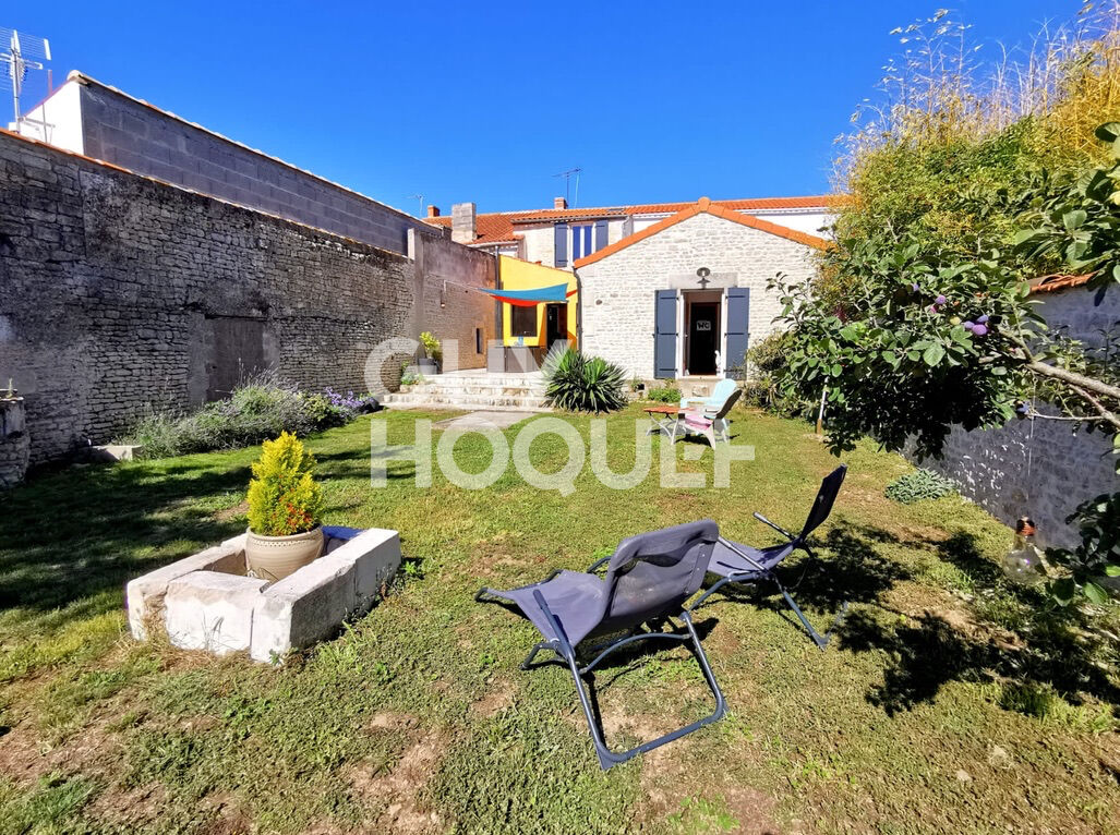 Maison en pierres apparentes 3 chambres et un bureau