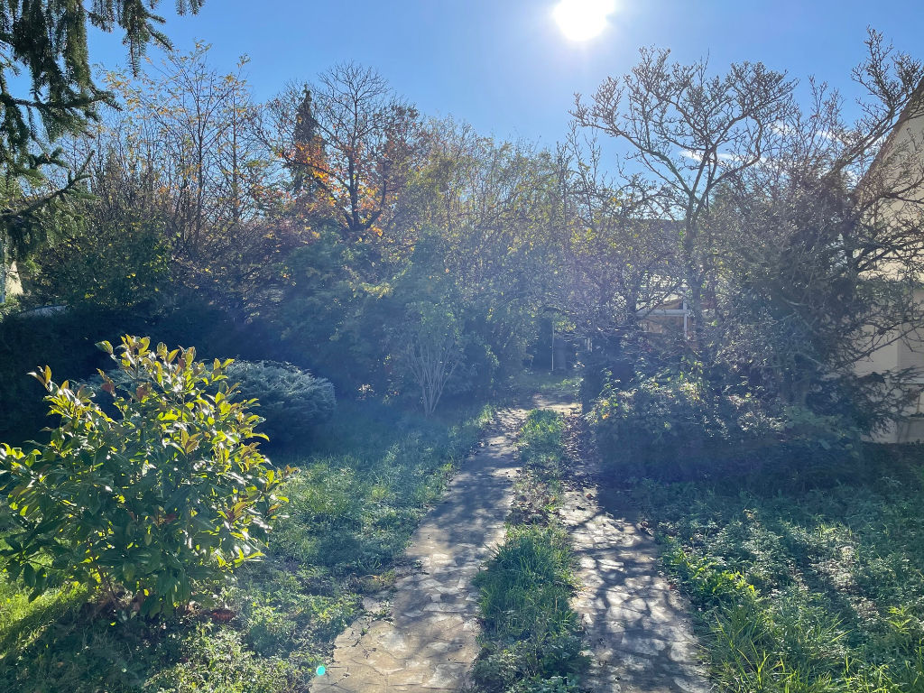 VILLECRESNES : maison 2 pièces (60 m²) en vente