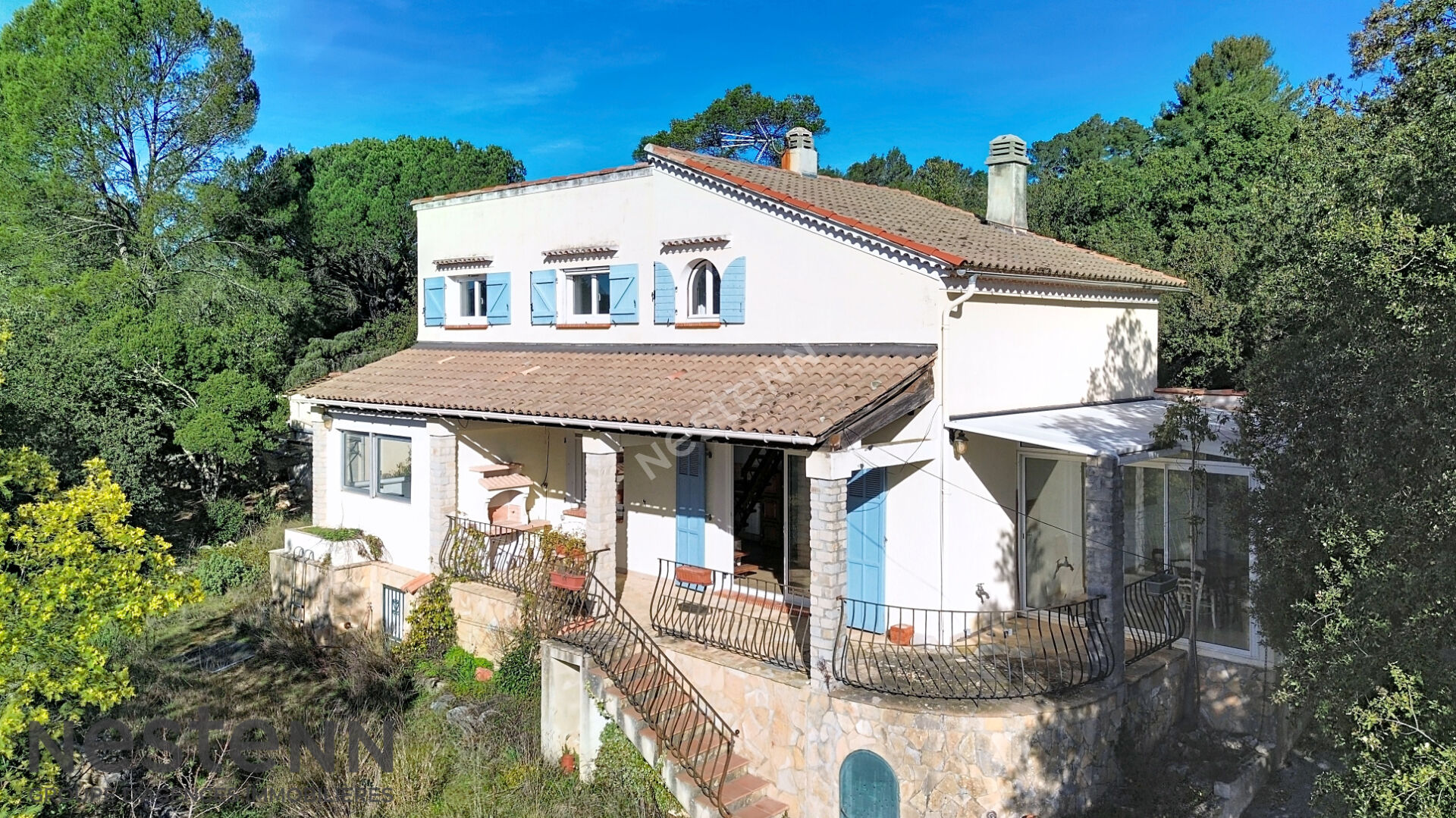 Maison Correns 4 pièce(s) 154 m2