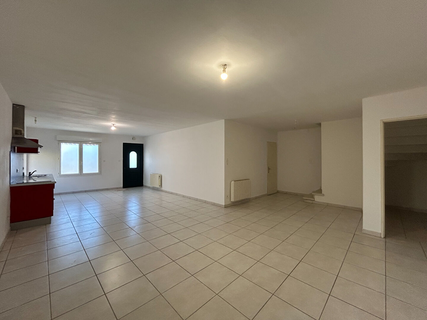 Photo Maison de village T3 de 83 m² avec terrasse et garage à 10 minutes de Carcassonne, proche commerces image 3/6