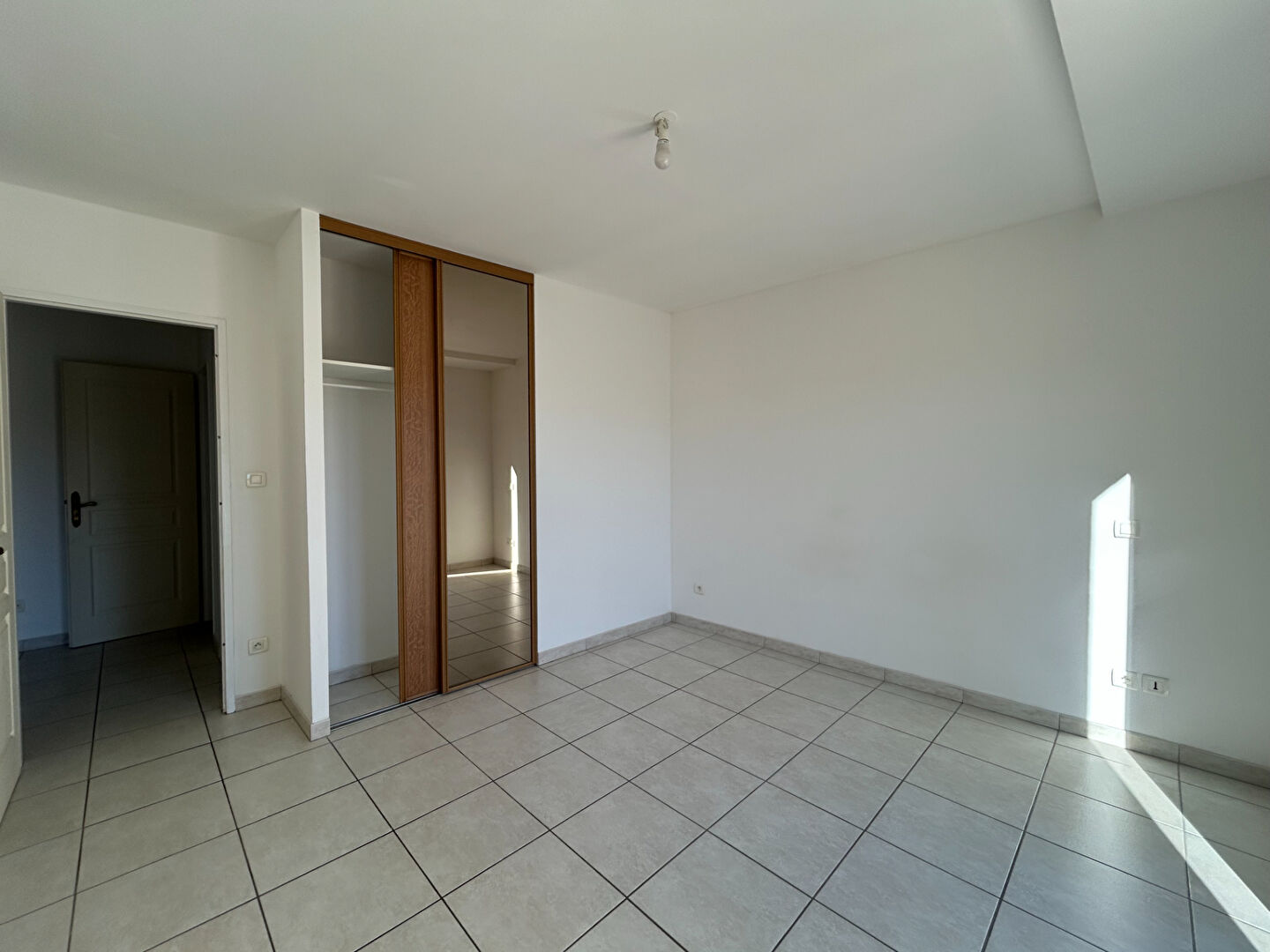 Photo Maison de village T3 de 83 m² avec terrasse et garage à 10 minutes de Carcassonne, proche commerces image 6/6