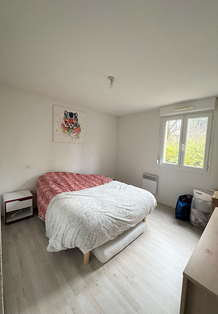 Photo Pavillon T3 avec jardinet et garage situé dans une petite résidence d'un village tous commerces proche image 6/6