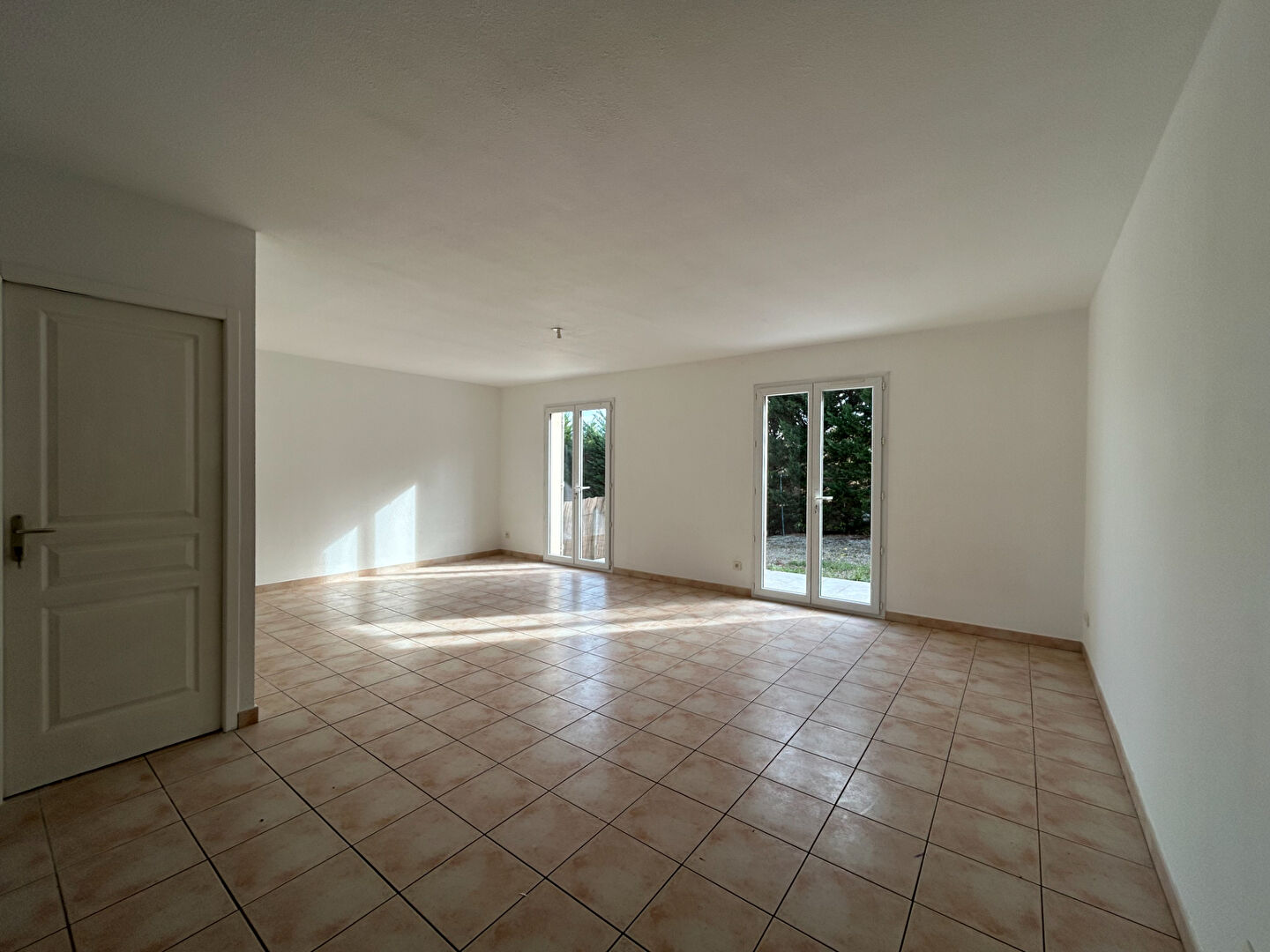 Photo CARCASSONNE  SUD - Maison 88 m² - type 4 - jardin garage. image 2/6