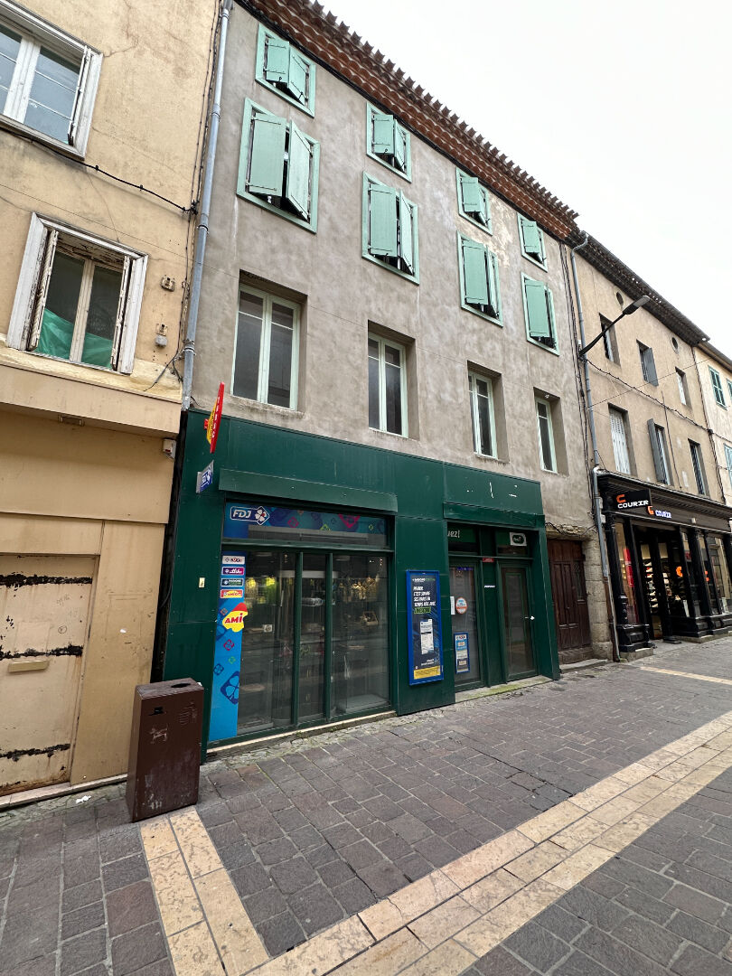 Photo Immeuble à vendre Carcassonne centre rue piétonne avec local commercial loué image 1/4