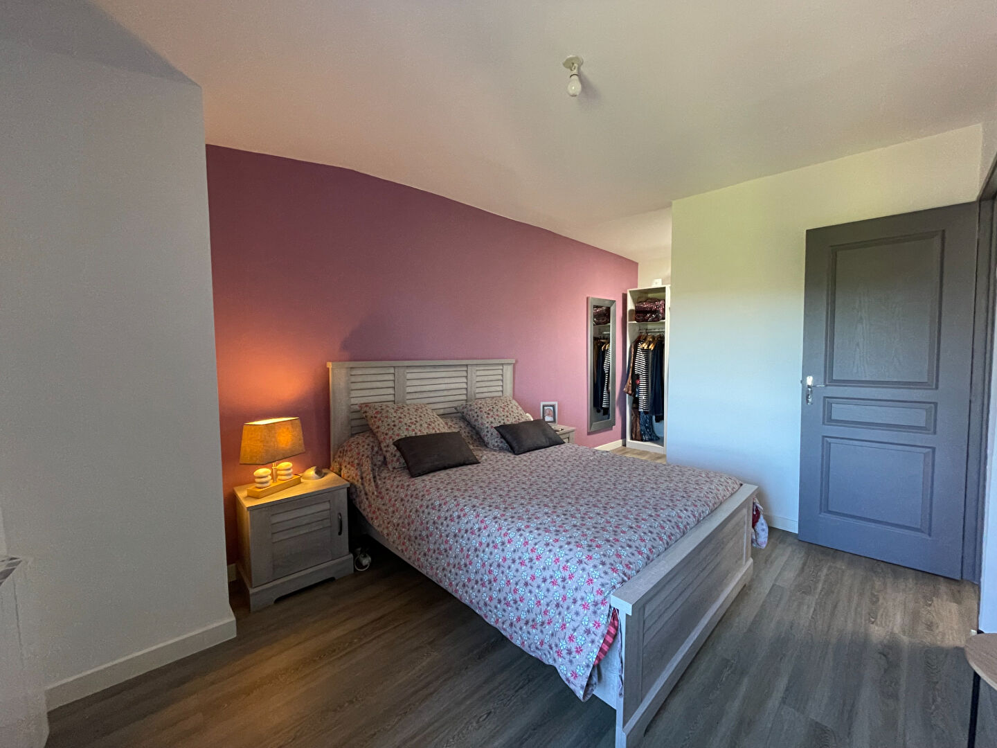 Photo Maison de village T5 de 98m² sur trois niveaux avec vue dégagée à Preixan, près de Carcassonne image 4/6