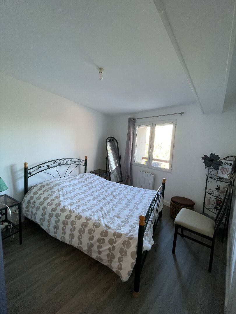 Photo Maison de village T5 de 98m² sur trois niveaux avec vue dégagée à Preixan, près de Carcassonne image 6/6