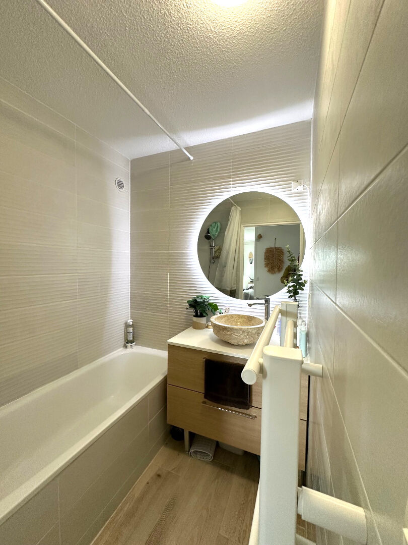 Photo Appartement T2bis à louer Berriac résidence sécurisée vue Montagne Noire image 5/6