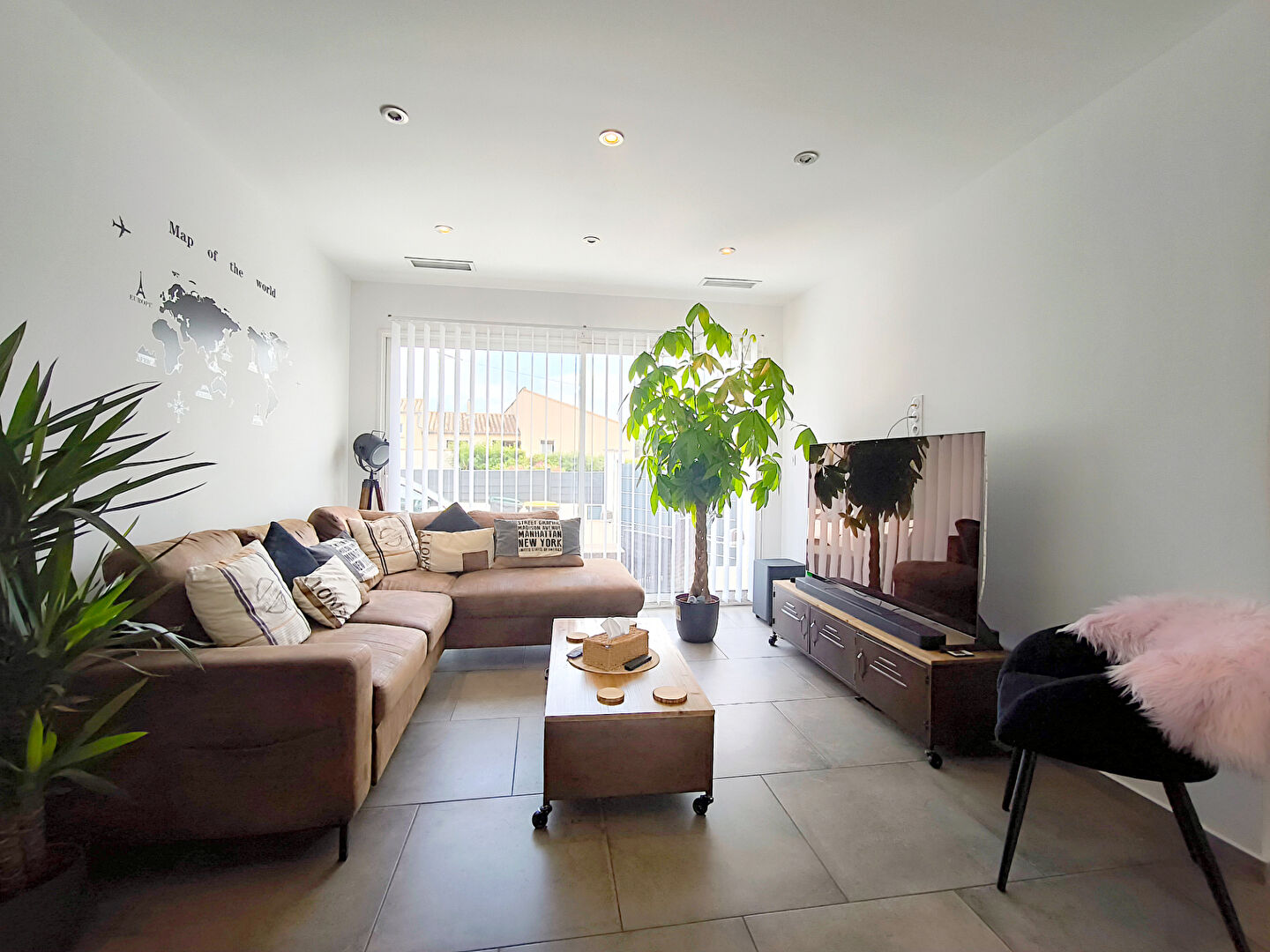 Photo Maison RT2020 plain-pied 4 chambres avec piscine jardin et pool house à Lavalette image 6/6