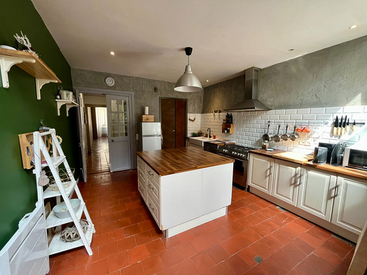 Photo Appartement T2 traversant avec garage double stockage terrasse et patio à vendre Carcassonne Bastide image 4/6