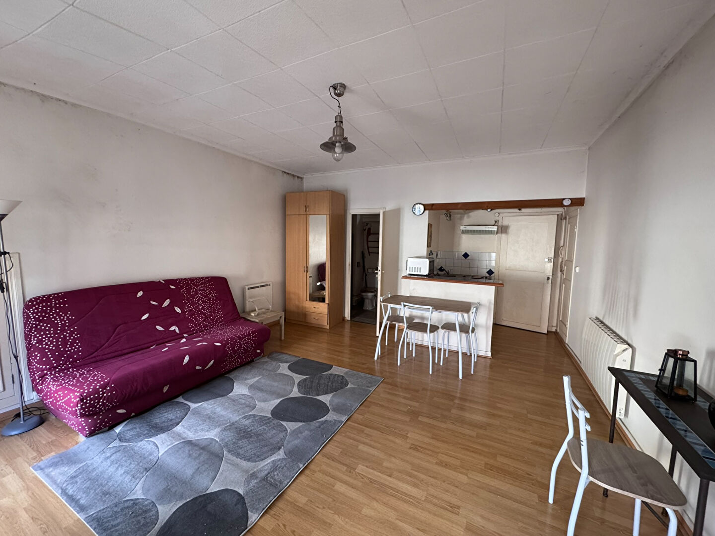Studio 29 m² Carcassonne Bastide dernier étage vendu vide avec double parking couvert sécurisé