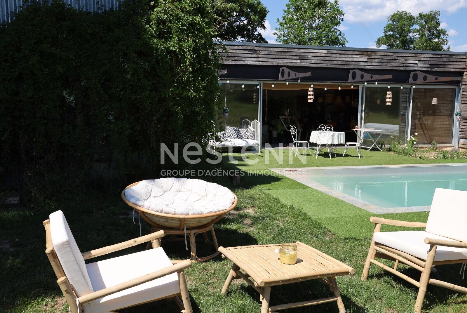 Maison De Village * 8 Pièces * 210 M² * 19200 St Angel * 299 250  €