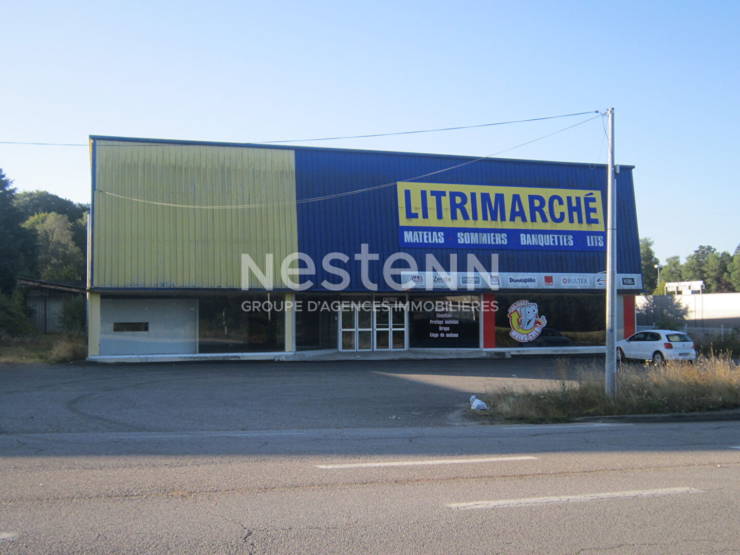 Localcommercial * 3000 M² * 19200 Ussel * 395 000  €
