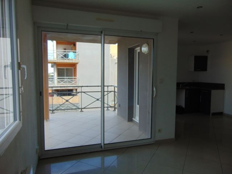 Photo T4 Agde  - 75 m² avec terrasse, garage et parking. image 5/6