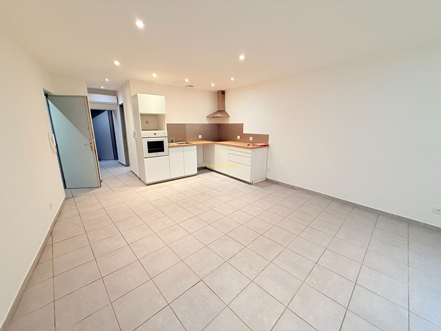 Immeuble Agde 3 appartements rénovés