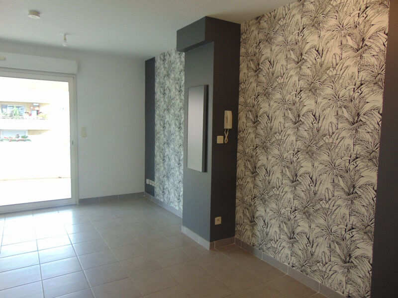 T3 AGDE , 52 m2 environ avec terrasse et parking