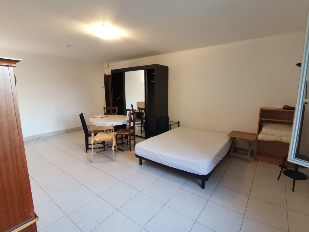 VIVARAIZE / 45 RUE FRANCISQUE VOYTIER T2