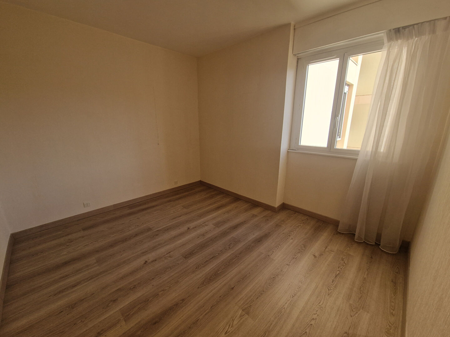 Photo 50 RUE DE LA MONTAT / T3  70m² + balcon + chauffage inclus image 3/6