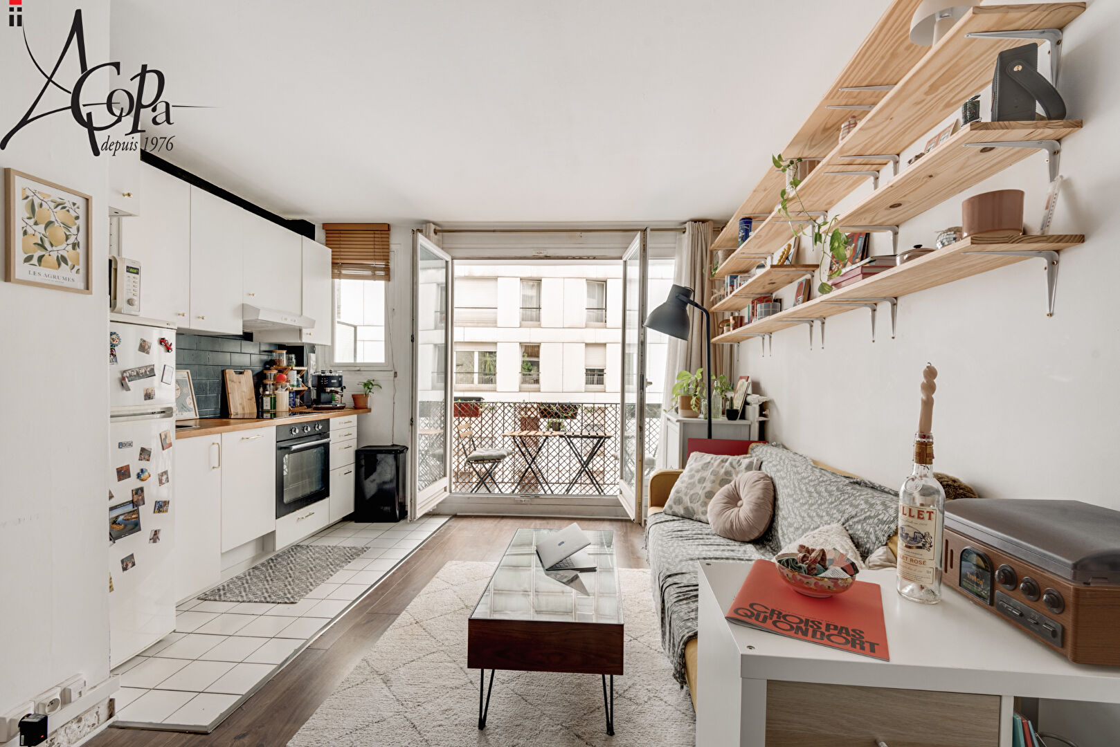 STUDIO 31 m² + BALCON
