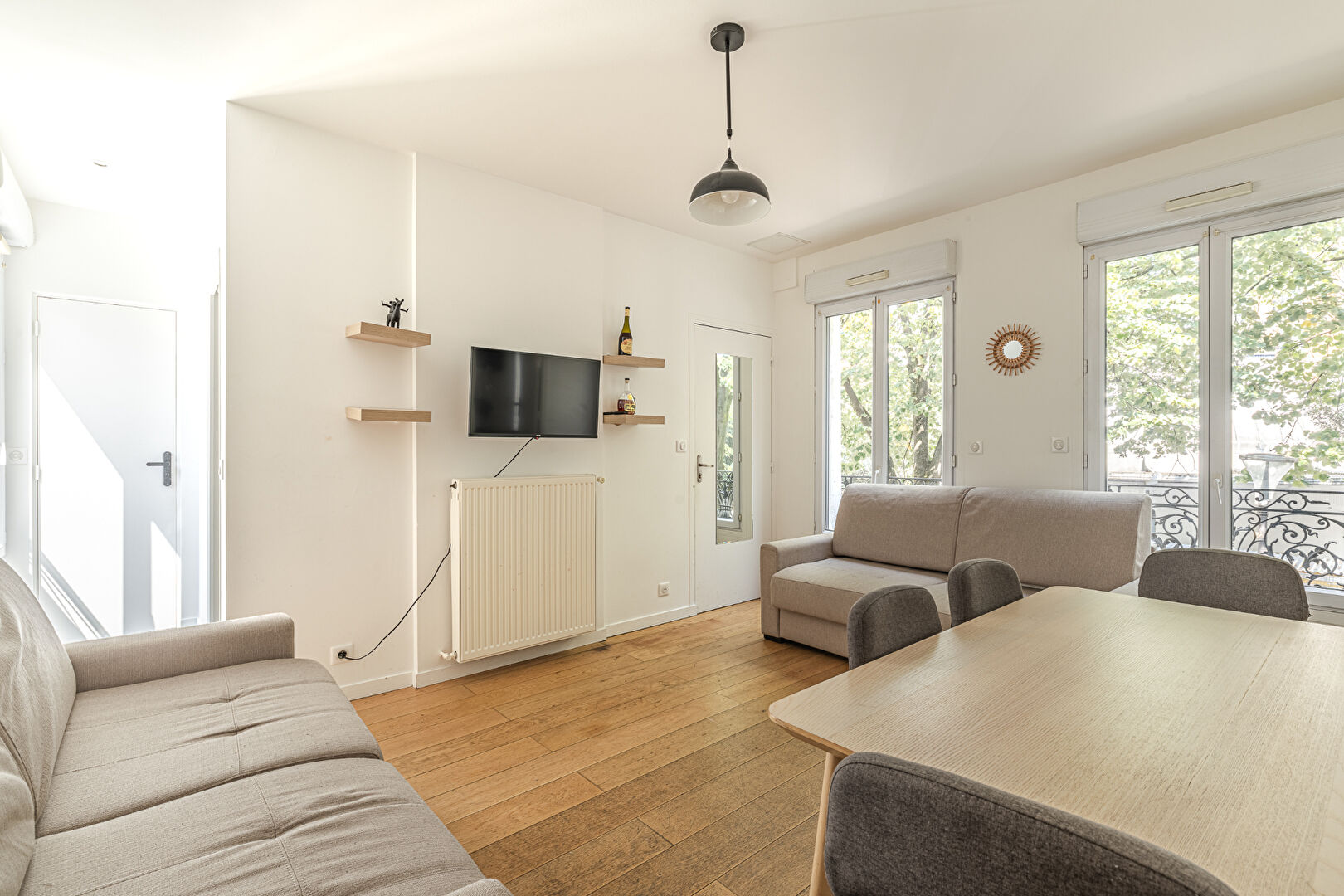 Appartement 2 pièces  36 m²  Place Saint Fargeau