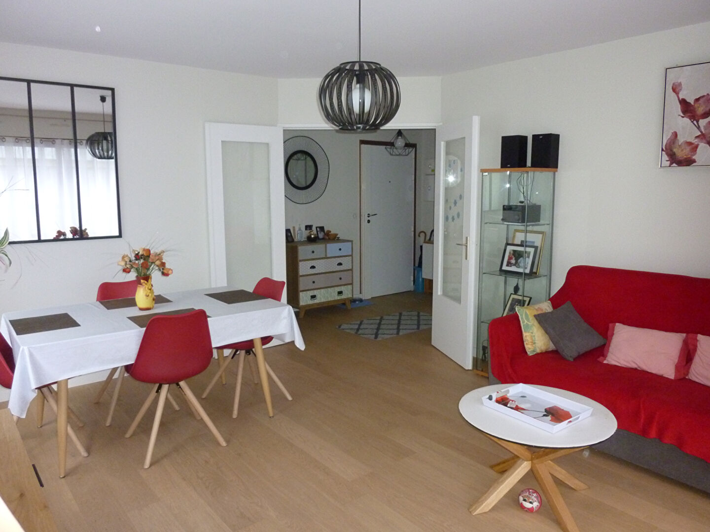 Photo rue de la PY  Paris 20  grd 2 p de 50 m² avec parking image 3/6