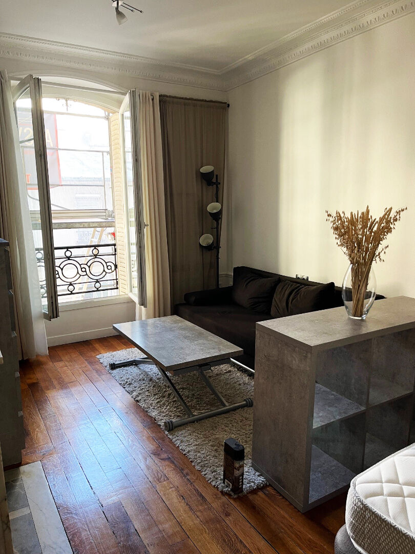 Appartement Paris 1 pièce(s) 24 m2