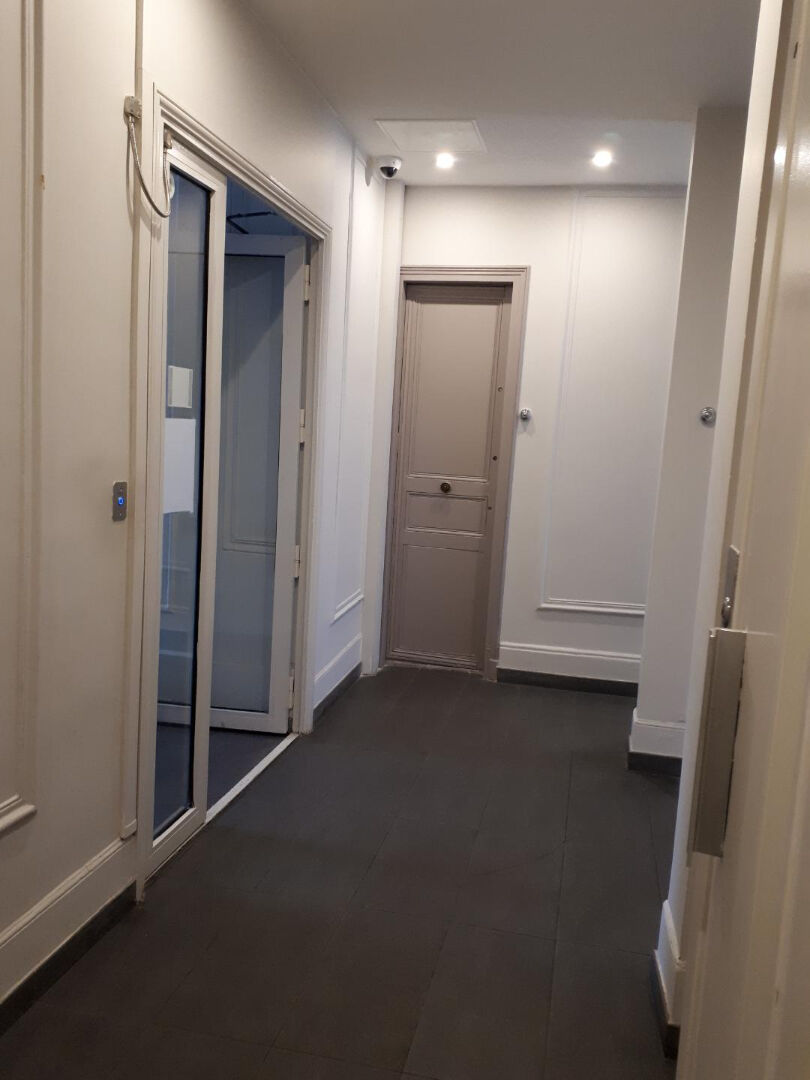 Paris Appartement&nbsp;1 050&nbsp;&euro;