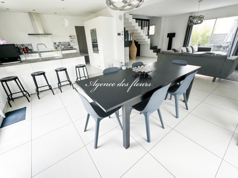 Photo pavillon recent SUR LA COMMUNE DE TOURVILLE LA RIVIERE - 7 pièce(s) - 154 m2 image 2/6