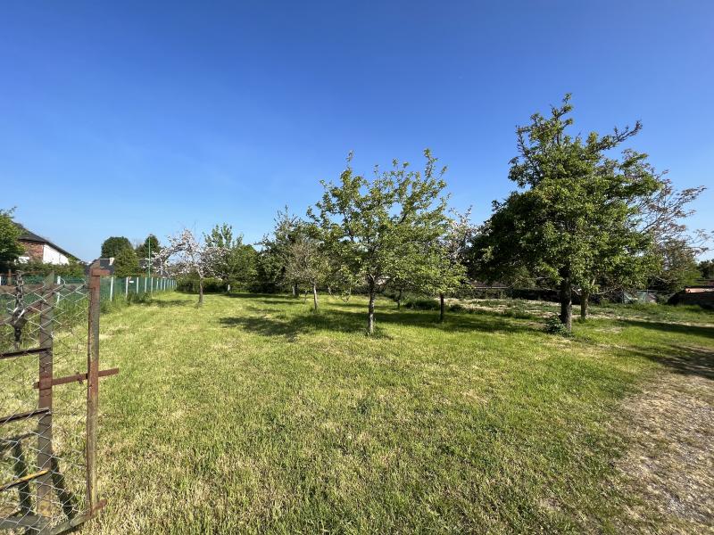 TERRAIN CONSTRUCTIBLE LE BEC THOMAS - 1218 m2