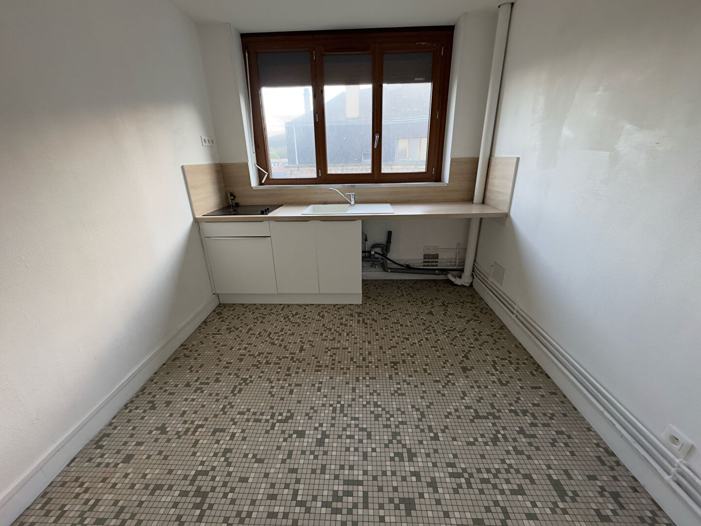 Photo Appartement Elbeuf f2. 48m2 image 2/5