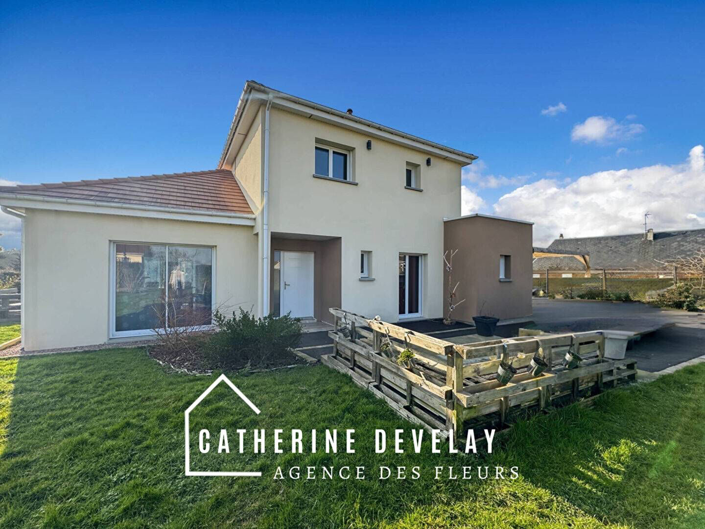 Photo Maison  6 pièce(s) 118 m2 image 1/6