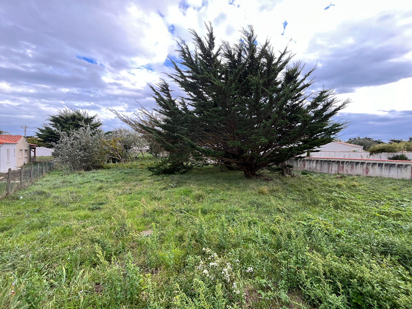 Terrain à bâtir - Saint Denis d'Oléron - 681 m2