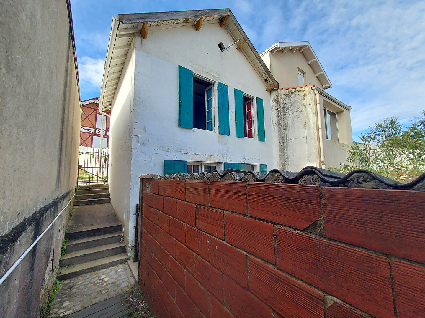 Photo Maison à rénover 68 m² - 3 chambres image 2/6