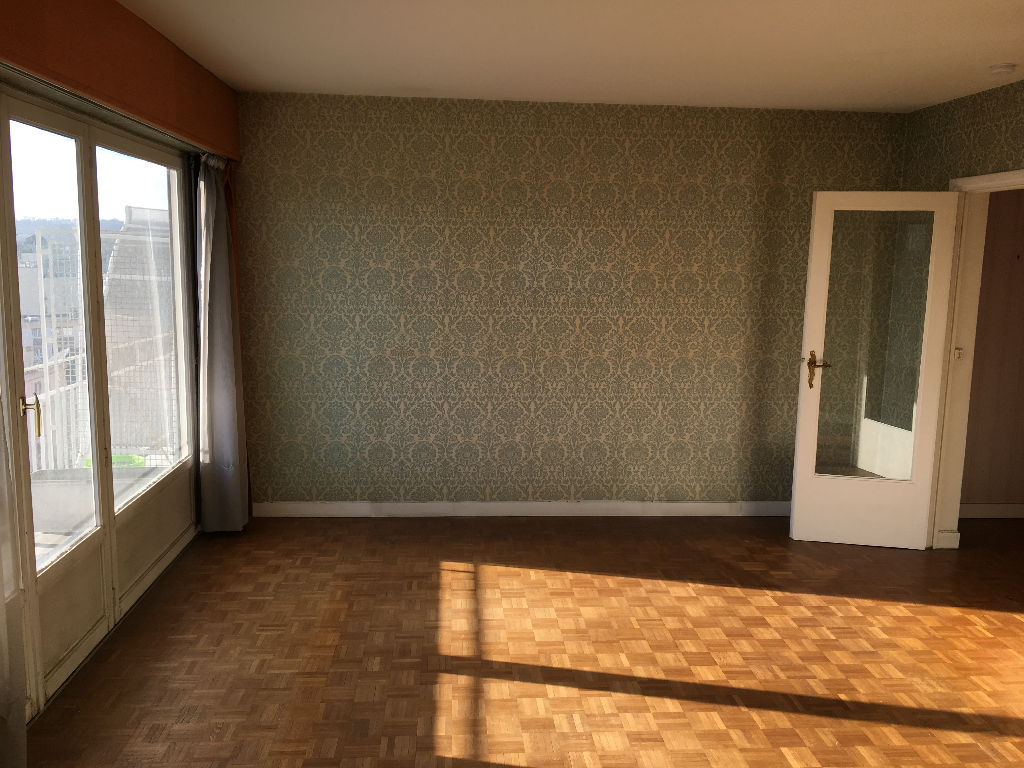 Photo ROUEN Brisout de Barneville  5 pièces 102.17 m² 3 chambres avec parking image 2/6