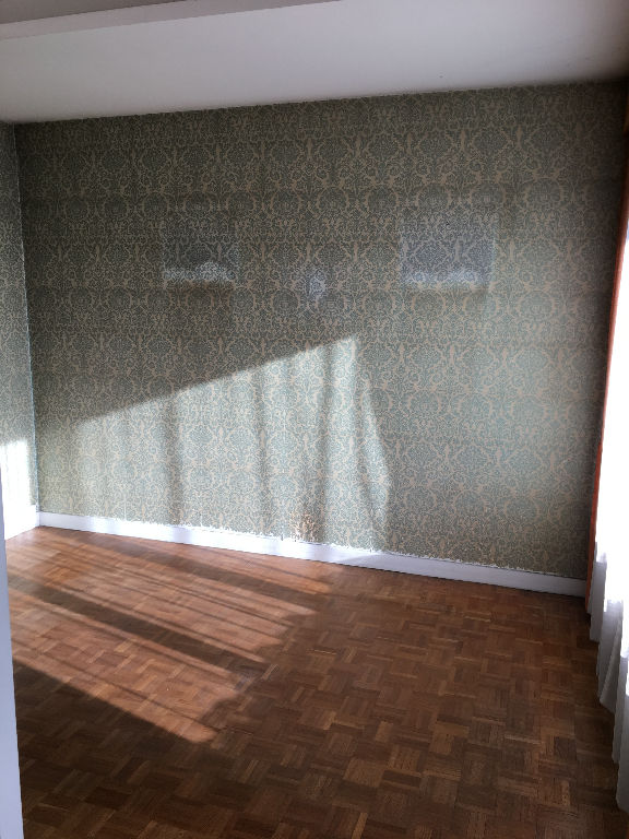 Photo ROUEN Brisout de Barneville  5 pièces 102.17 m² 3 chambres avec parking image 4/6