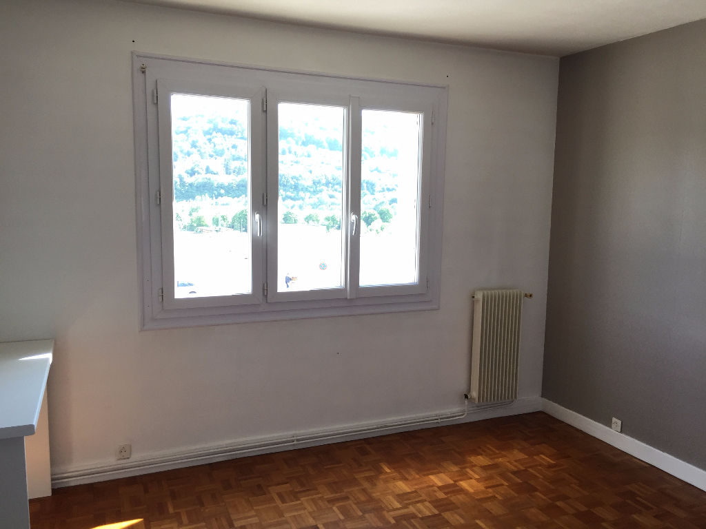 Photo Proche CHU 3 pièces de 73m² limite Rouen Darnétal image 3/5