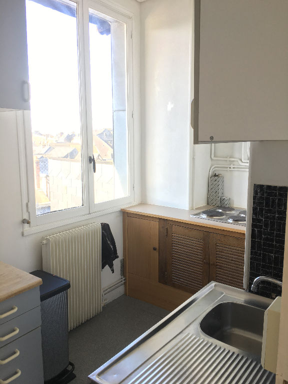 Photo ROUEN - Rue Eau de Robec - T1 d'environ 25m² image 3/4