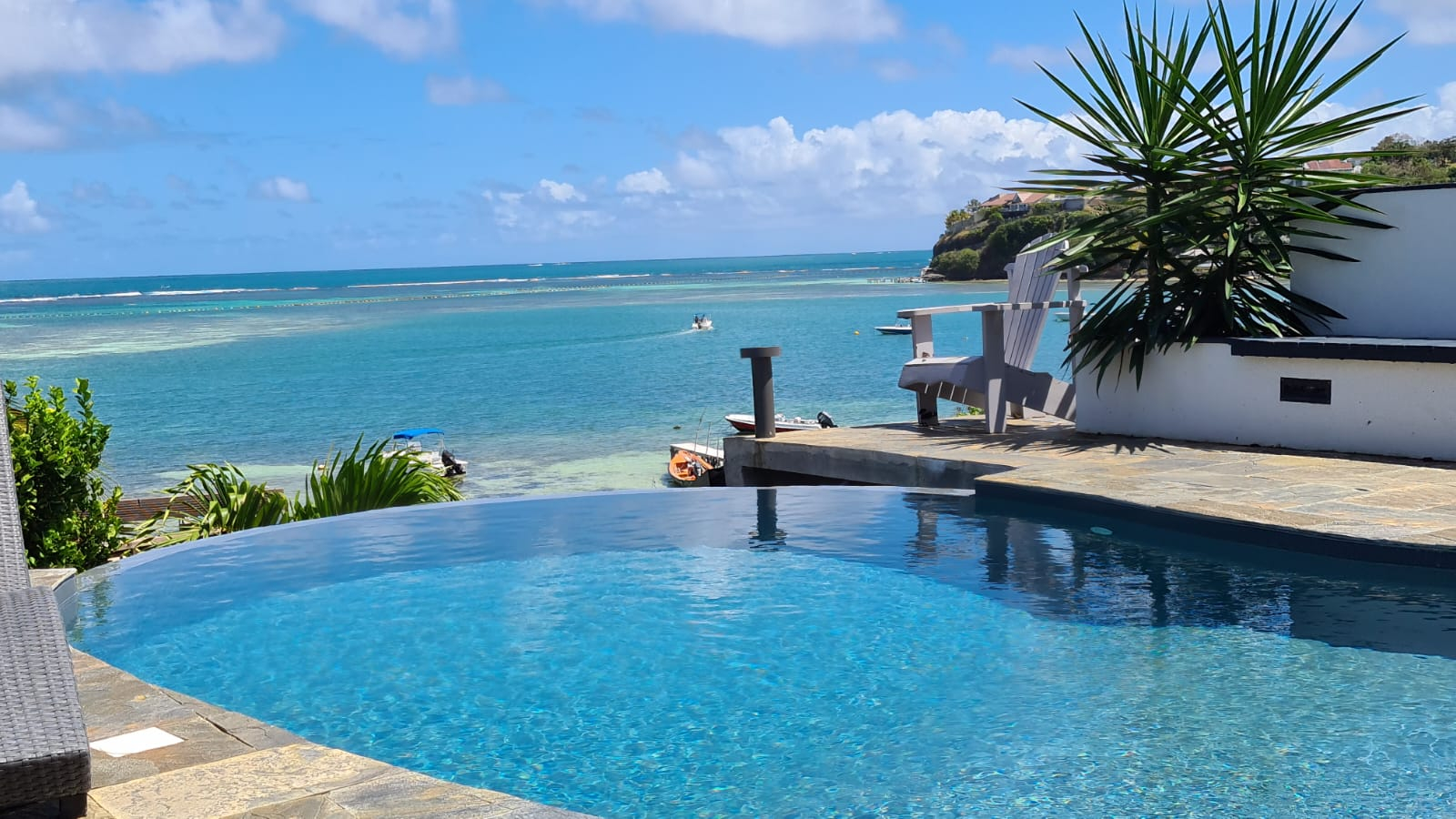 Photo Villa originale avec très belle vue mer à Cap Est ! image 2/6